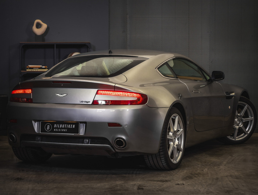 Aston Martin Vantage vaihtoauto
