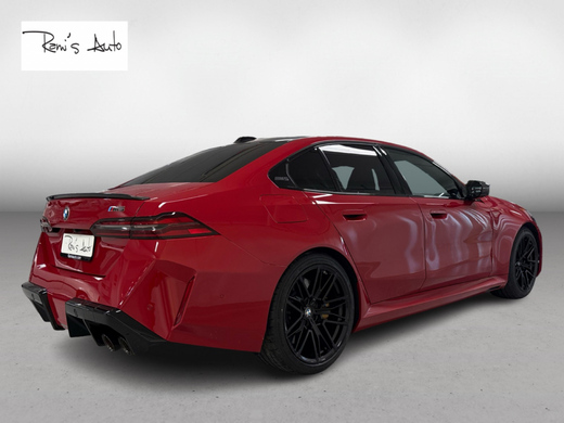 BMW M5 vaihtoauto