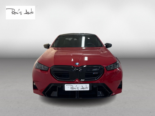 BMW M5 vaihtoauto