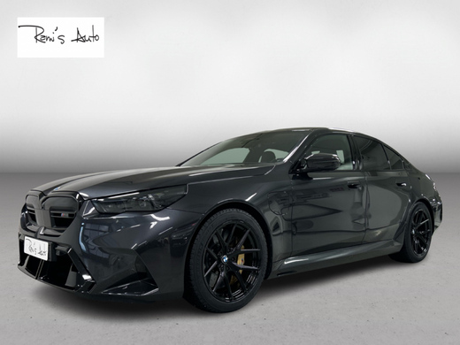 BMW M5 vaihtoauto