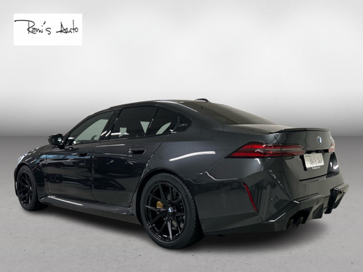 BMW M5 vaihtoauto