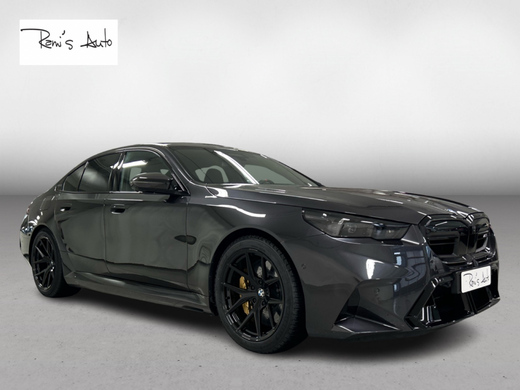 BMW M5 vaihtoauto
