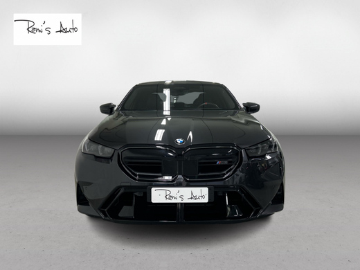 BMW M5 vaihtoauto