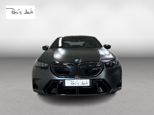 BMW M5 vaihtoauto