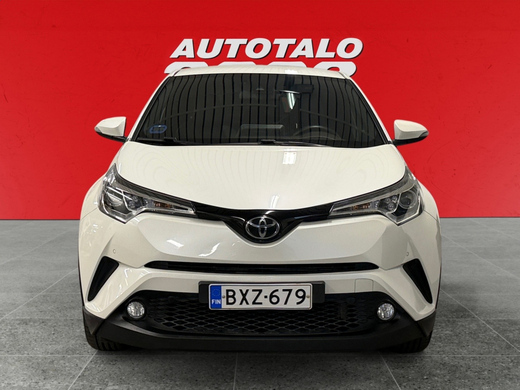 Toyota C-HR vaihtoauto