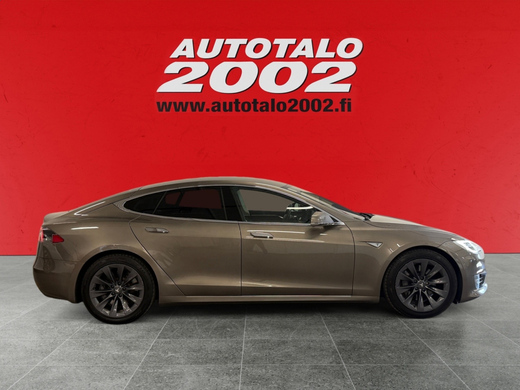 Tesla Model S vaihtoauto