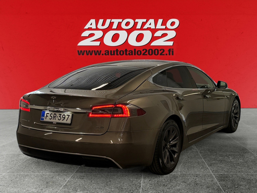 Tesla Model S vaihtoauto