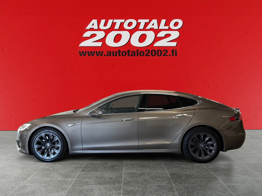 Tesla Model S vaihtoauto