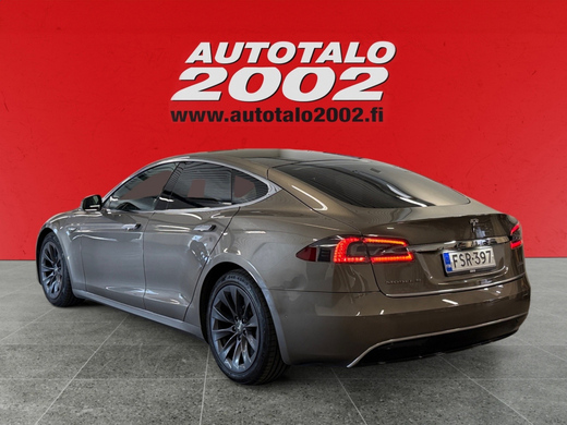 Tesla Model S vaihtoauto