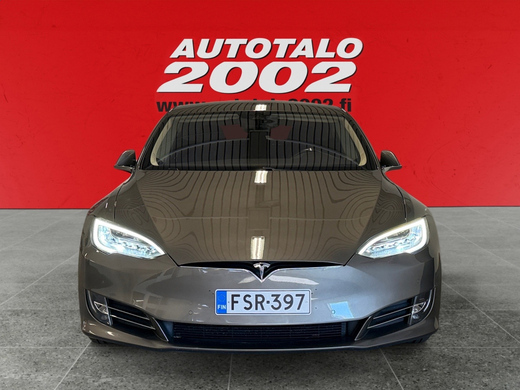 Tesla Model S vaihtoauto