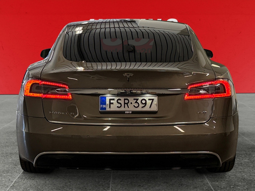 Tesla Model S vaihtoauto