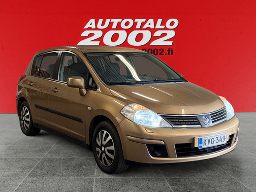 Nissan Tiida vaihtoauto