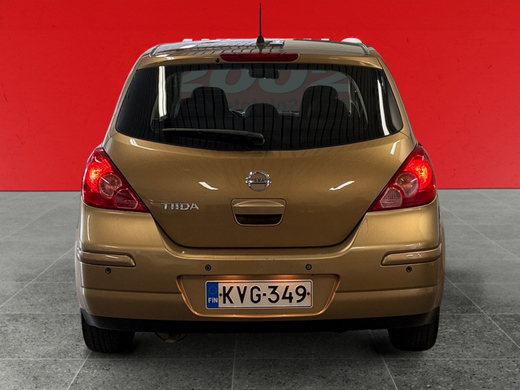Nissan Tiida vaihtoauto