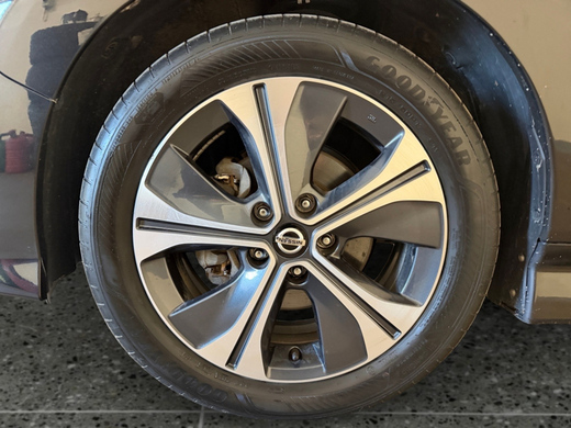 Nissan Leaf vaihtoauto