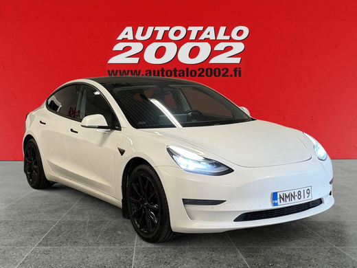 Tesla Model 3 vaihtoauto