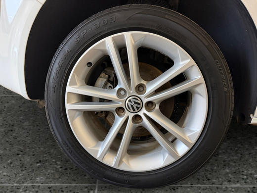Volkswagen Caravelle vaihtoauto