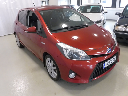 Toyota Yaris vaihtoauto