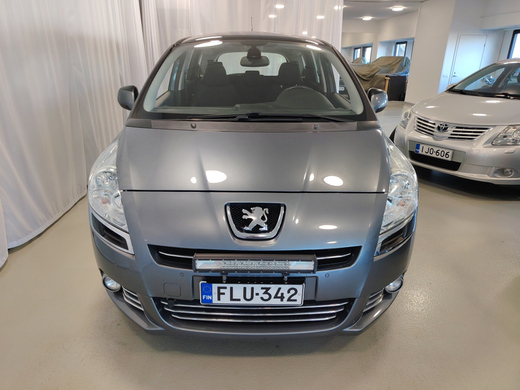 Peugeot 5008 vaihtoauto