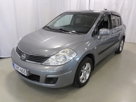 Nissan Tiida vaihtoauto