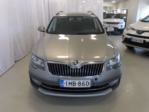 Skoda Superb vaihtoauto