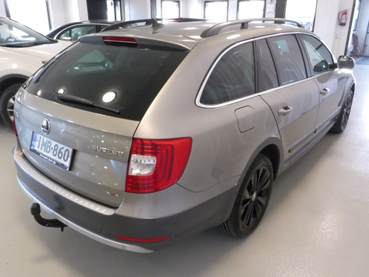 Skoda Superb vaihtoauto