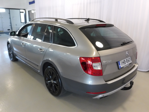 Skoda Superb vaihtoauto