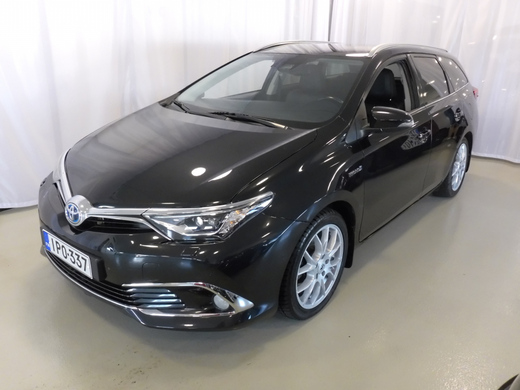 Toyota Auris vaihtoauto