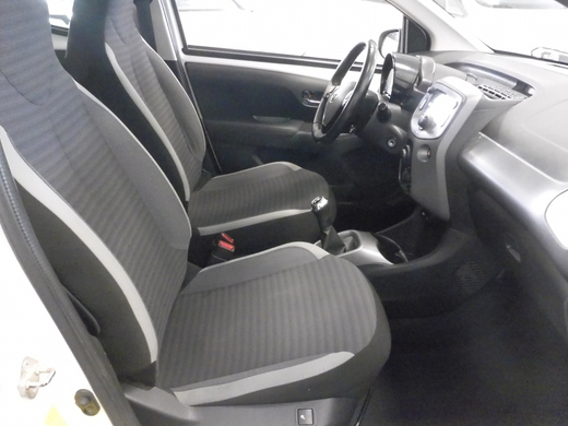 Toyota AYGO vaihtoauto