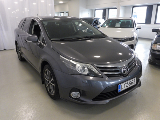 Toyota Avensis vaihtoauto