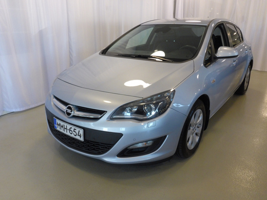 Opel Astra vaihtoauto