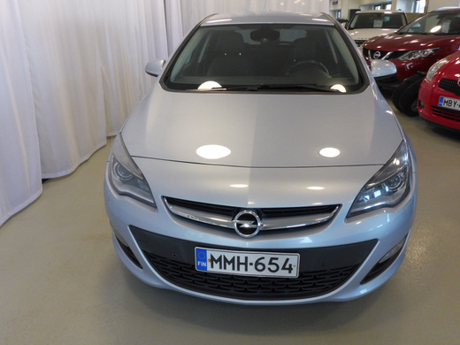 Opel Astra vaihtoauto