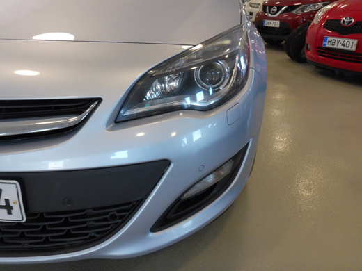 Opel Astra vaihtoauto