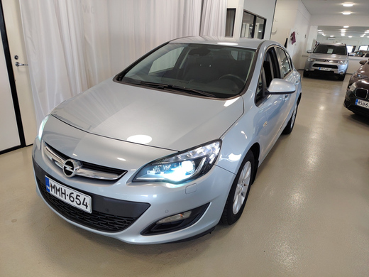 Opel Astra vaihtoauto