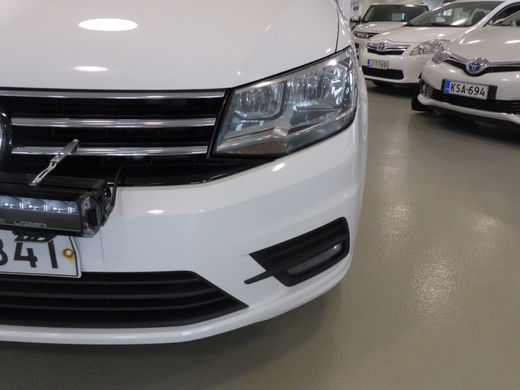Volkswagen Caddy Maxi vaihtoauto