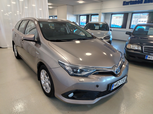 Toyota Auris vaihtoauto