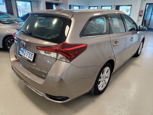 Toyota Auris vaihtoauto
