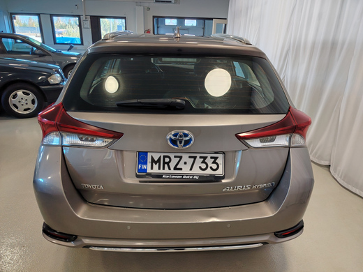 Toyota Auris vaihtoauto