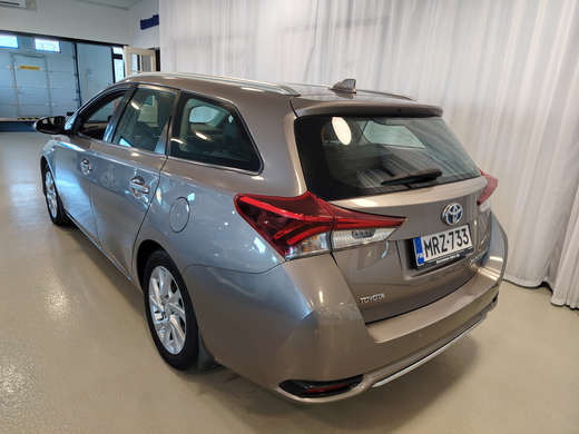 Toyota Auris vaihtoauto