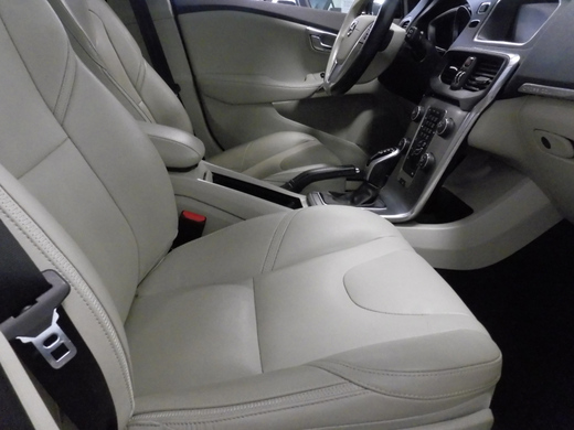 Volvo V40 Cross Country vaihtoauto