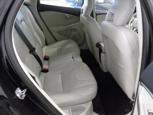 Volvo V40 Cross Country vaihtoauto