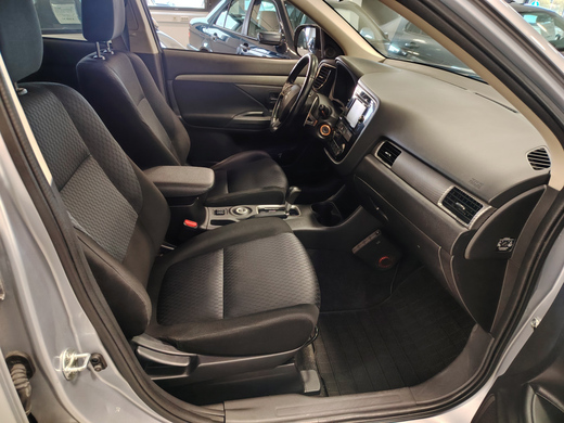 Mitsubishi Outlander vaihtoauto