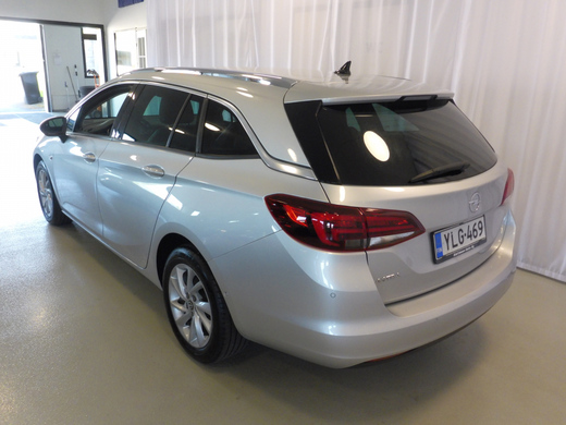 Opel Astra vaihtoauto