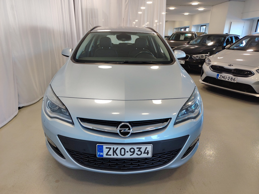 Opel Astra vaihtoauto