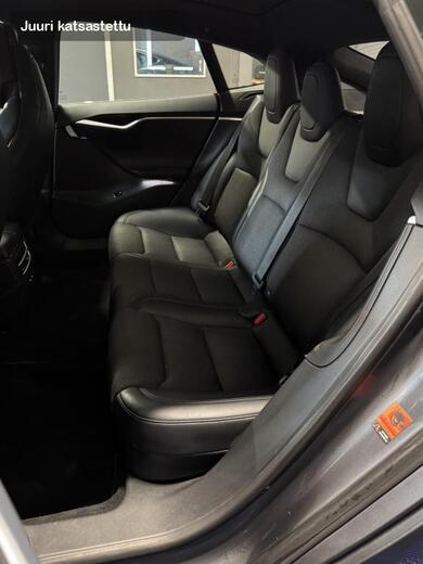 Tesla Model S vaihtoauto