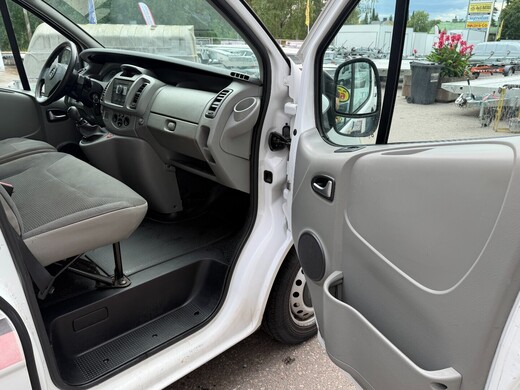Opel Vivaro vaihtoauto