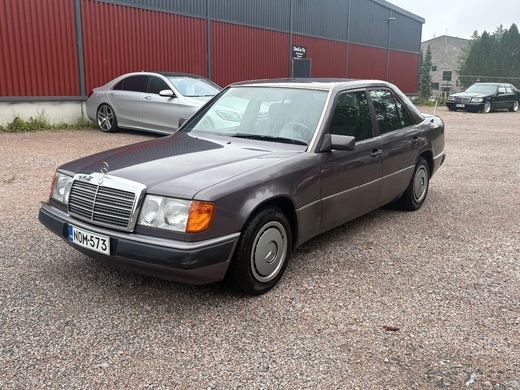 Mercedes-Benz E vaihtoauto