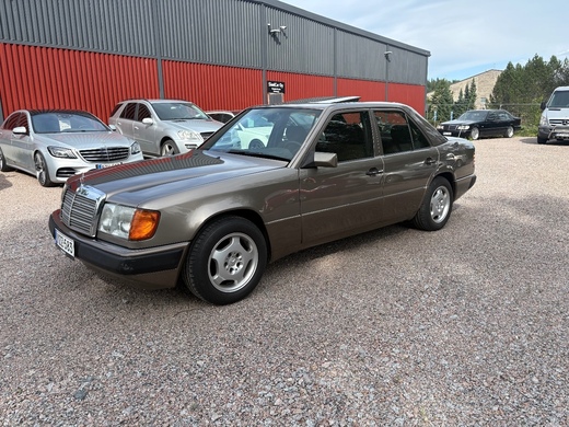 Mercedes-Benz 200 vaihtoauto