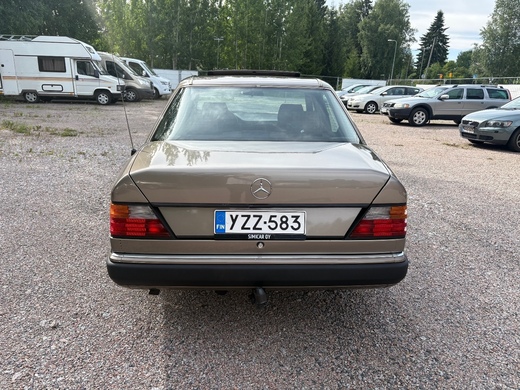 Mercedes-Benz 200 vaihtoauto