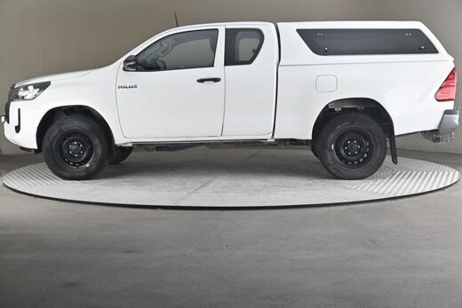 Toyota Hilux vaihtoauto