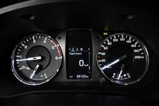 Toyota Hilux vaihtoauto